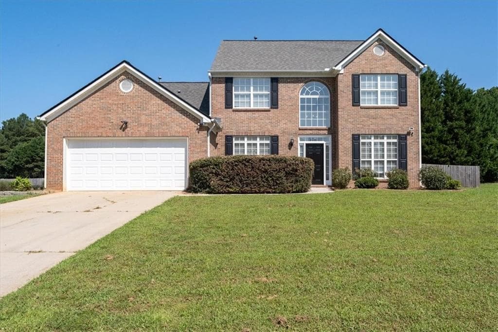4 bedroom, 3 bathroom, 2,365 sq ft single family residence under contract at 1135 Baltic Court, Loganville, GA 30052