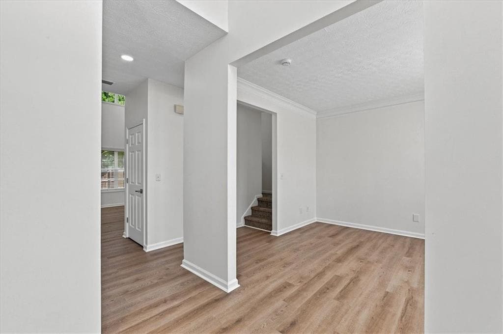 4 bedroom, 3 bathroom, 2,365 sq ft single family residence under contract at 1135 Baltic Court, Loganville, GA 30052 — photo 7