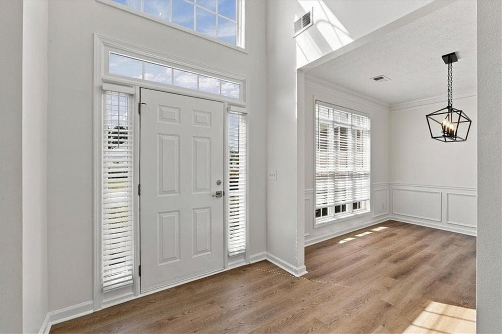 4 bedroom, 3 bathroom, 2,365 sq ft single family residence under contract at 1135 Baltic Court, Loganville, GA 30052 — photo 8
