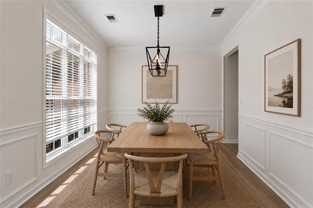 4 bedroom, 3 bathroom, 2,365 sq ft single family residence under contract at 1135 Baltic Court, Loganville, GA 30052 — photo 9