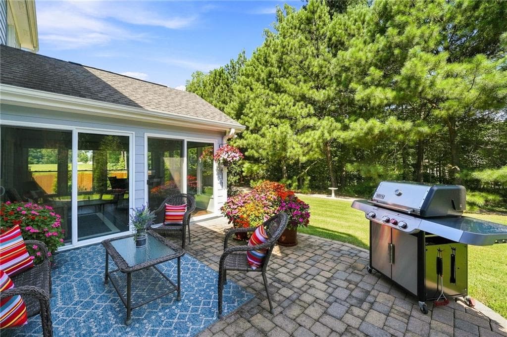 5 bedroom, 4 bathroom, 3,120 sq ft single family residence under contract at 2890 Sandtown Place Court, Marietta, GA 30064 — photo 7