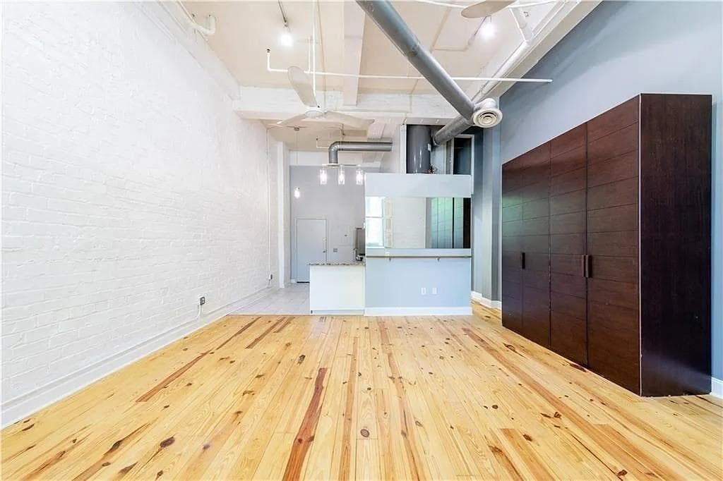 1 bathroom, 640 sq ft condominium for rent at 210 Walker Street 1, Atlanta, GA 30313 for $1,600 a month — photo 4