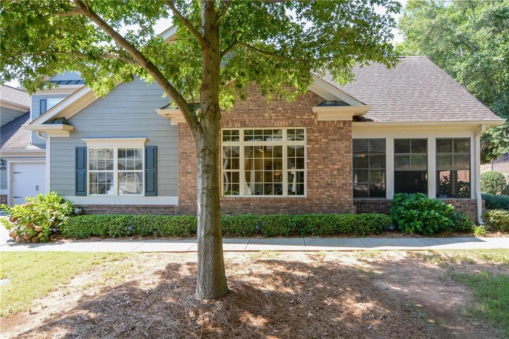 3 bedroom, 3 bathroom, 2,149 sq ft condominium for sale at 4715 Flycatcher Drive, Alpharetta, GA 30004