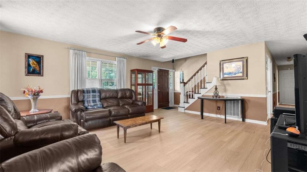4 bedroom, 3 bathroom, 2,668 sq ft single family residence for sale at 489 Adams Road, Cedartown, GA 30125 — photo 4