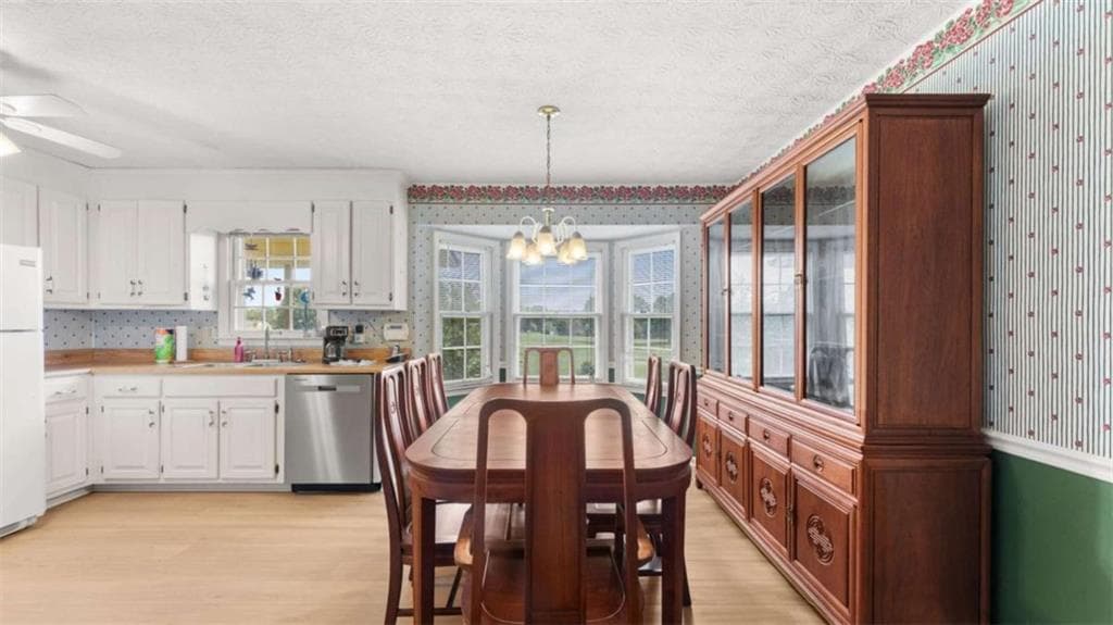 4 bedroom, 3 bathroom, 2,668 sq ft single family residence for sale at 489 Adams Road, Cedartown, GA 30125 — photo 5