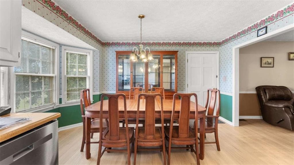 4 bedroom, 3 bathroom, 2,668 sq ft single family residence for sale at 489 Adams Road, Cedartown, GA 30125 — photo 6
