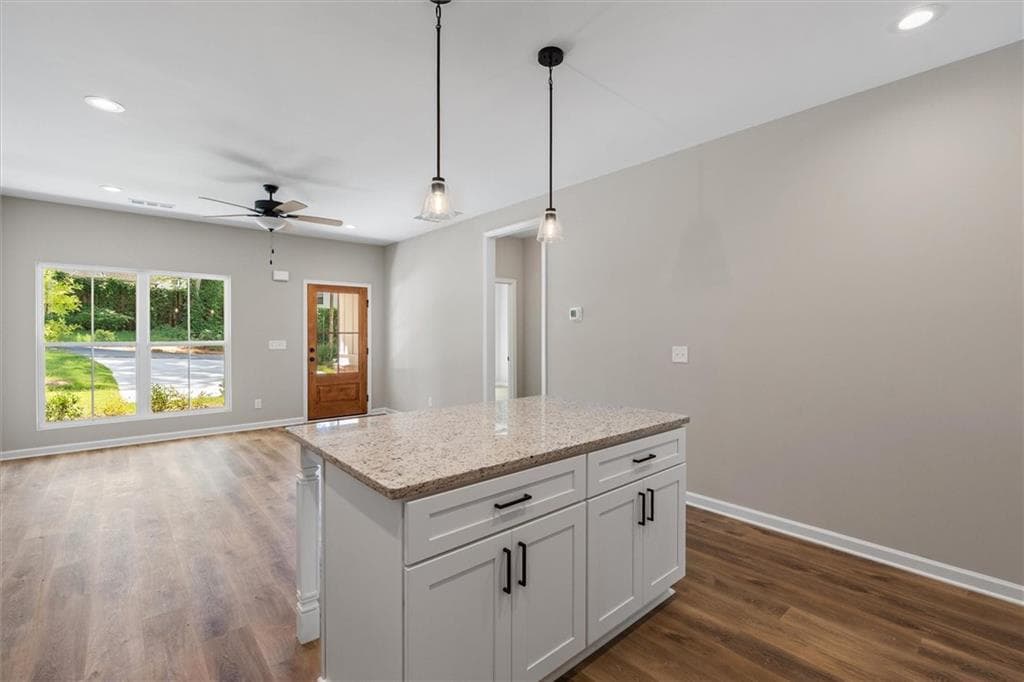 2 bedroom, 2 bathroom, 1,000 sq ft townhouse for sale at 109 Haygood Place, Carrollton, GA 30117 — photo 9