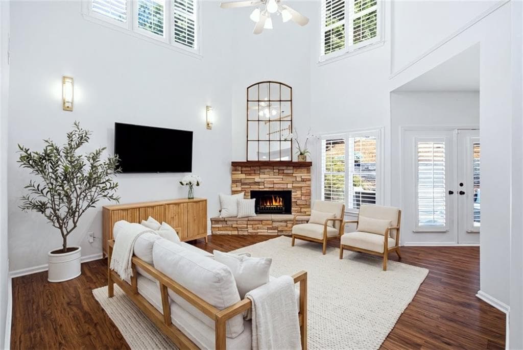 3 bedroom, 3 bathroom, 2,442 sq ft single family residence for sale at 2175 Monroe Drive, Alpharetta, GA 30004 — photo 2