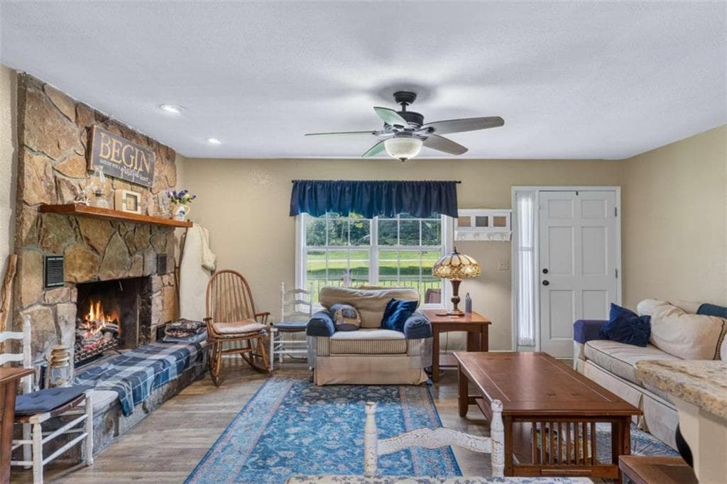 3 bedroom, 2 bathroom, 1,550 sq ft single family residence for sale at 4036 Nowland Road, Hiawassee, GA 30546 — photo 9