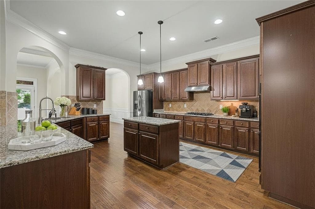 4 bedroom, 4 bathroom, 3,584 sq ft single family residence for sale at 741 Stonebranch Drive, Loganville, GA 30052 — photo 3