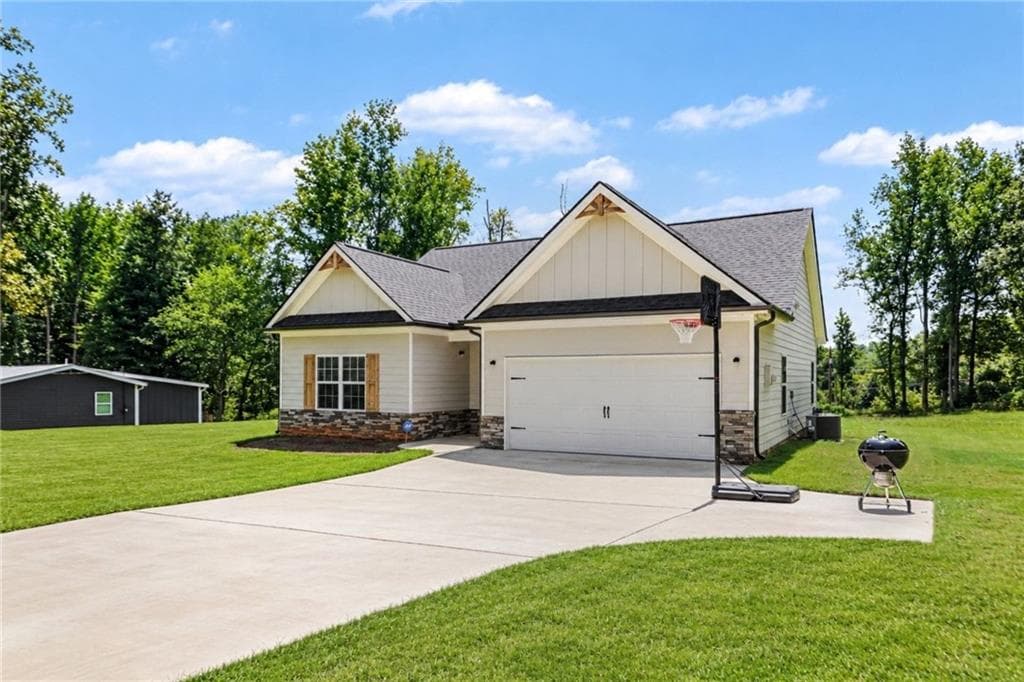 3 bedroom, 2 bathroom, 1,397 sq ft single family residence for sale at 46 Appaloosa Drive, Dallas, GA 30132 — photo 2