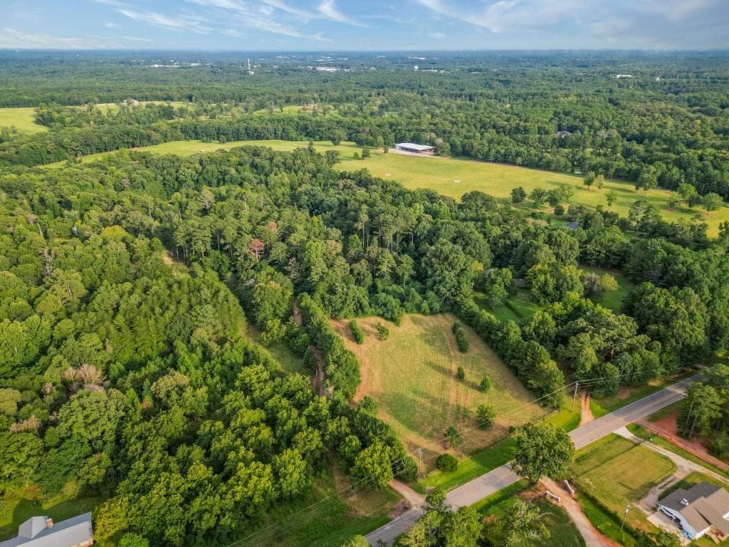 single family residence for sale at 2045 Cleveland Road, Bogart, GA 30622 — photo 8
