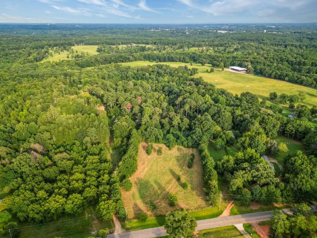 single family residence for sale at 2045 Cleveland Road, Bogart, GA 30622 — photo 9