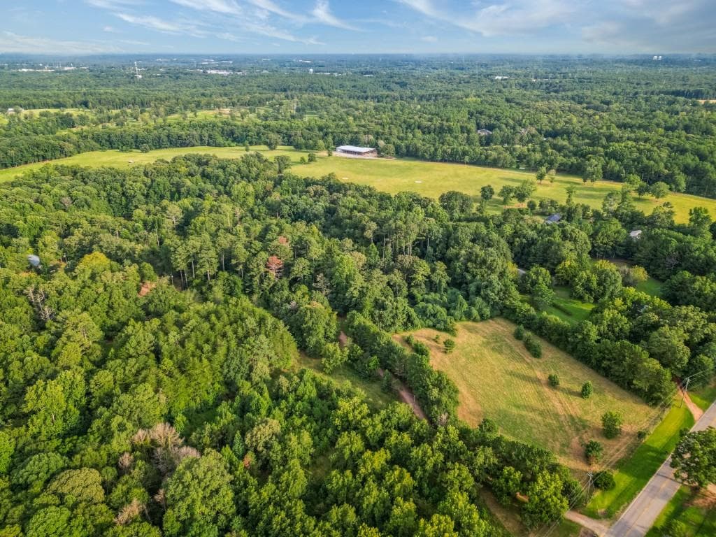 single family residence for sale at 2045 Cleveland Road, Bogart, GA 30622 — photo 10