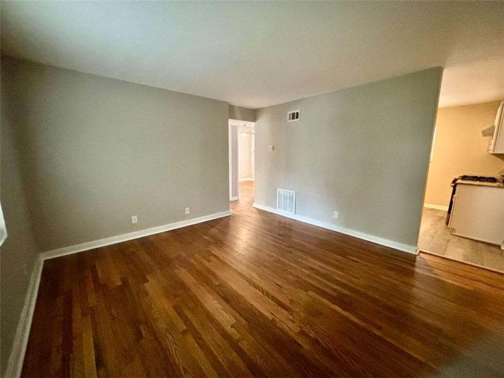2 bedroom, 1 bathroom, 650 sq ft apartment for rent at 1048 Washington Street 1, Atlanta, GA 30315 for $1,200 a month — photo 3
