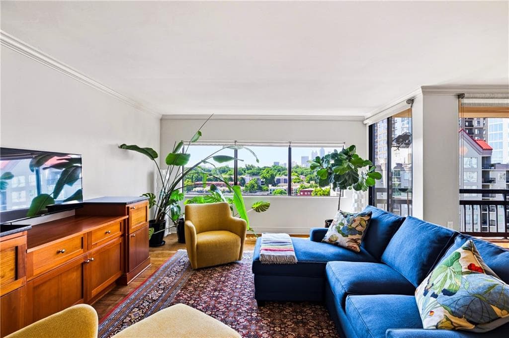 2 bedroom, 2 bathroom, 1,411 sq ft condominium for sale at 1130 Piedmont Avenue 1503, Atlanta, GA 30309 — photo 3