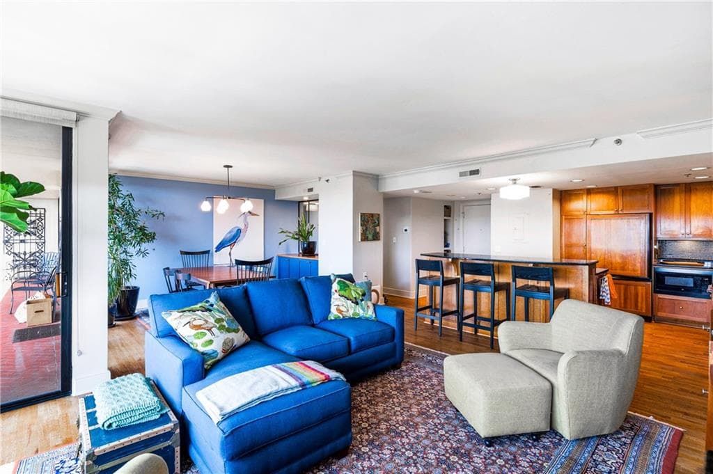 2 bedroom, 2 bathroom, 1,411 sq ft condominium for sale at 1130 Piedmont Avenue 1503, Atlanta, GA 30309 — photo 5