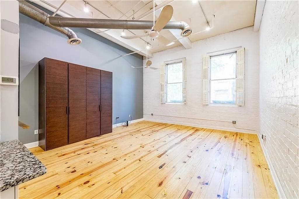 1 bedroom, 1 bathroom, 640 sq ft condominium for sale at 210 Walker Street 1, Atlanta, GA 30313 — photo 8