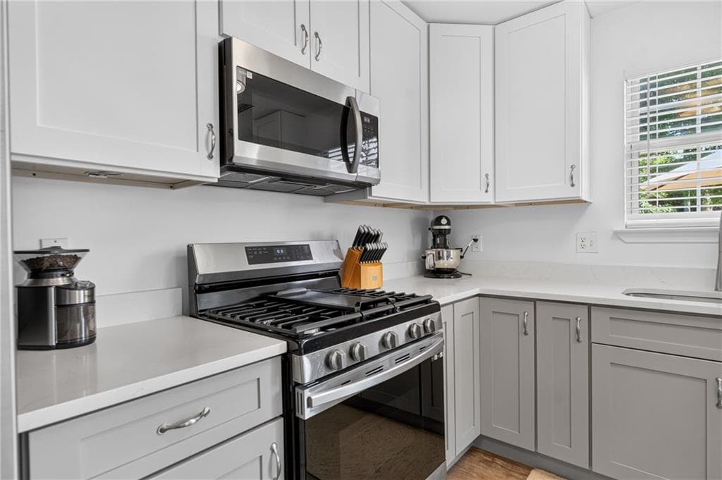 3 bedroom, 3 bathroom, 1,540 sq ft single family residence under contract at 286 Carrington Way, Canton, GA 30115 — photo 7