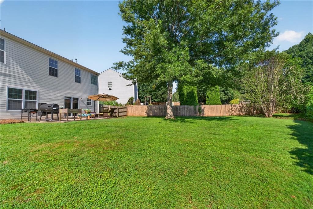 3 bedroom, 3 bathroom, 1,540 sq ft single family residence under contract at 286 Carrington Way, Canton, GA 30115 — photo 2