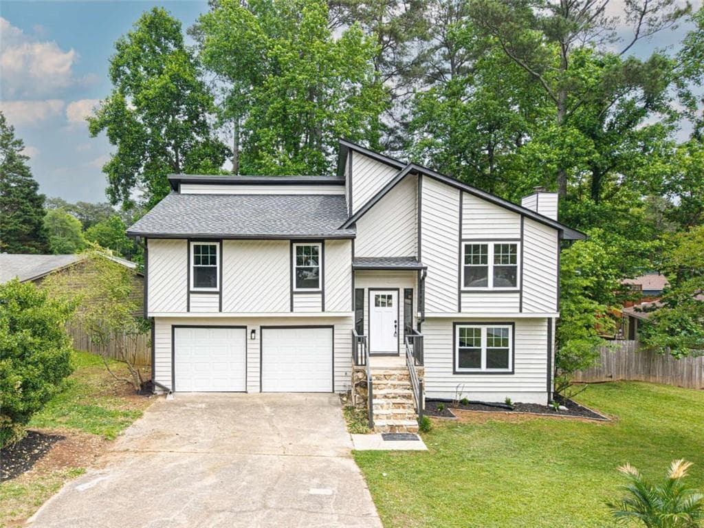 4 bedroom, 2 bathroom, 1,506 sq ft single family residence under contract at 10175 Old Woodland Entry, Johns Creek, GA 30022 — photo 3