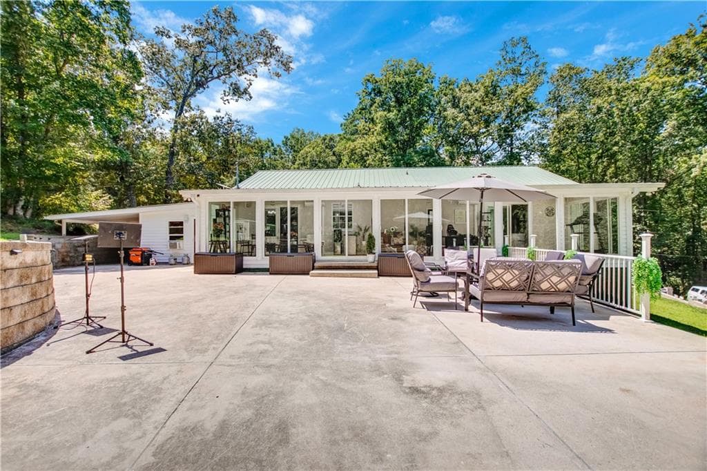 3 bedroom, 2 bathroom, 1,196 sq ft single family residence for sale at 154 Sunset Street, Clarkesville, GA 30523 — photo 4