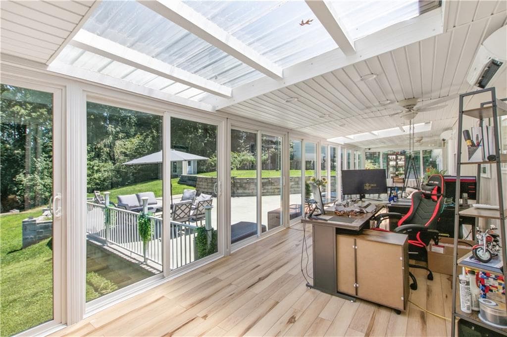3 bedroom, 2 bathroom, 1,196 sq ft single family residence for sale at 154 Sunset Street, Clarkesville, GA 30523 — photo 2