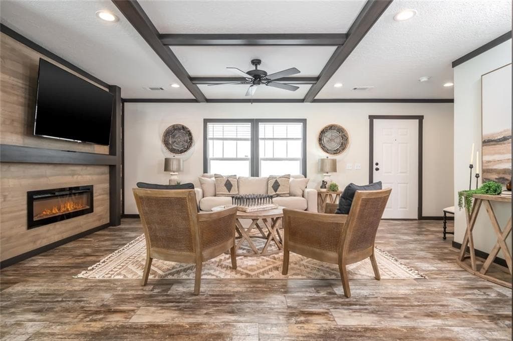 3 bedroom, 2 bathroom, 1,530 sq ft single family residence for sale at 326 Thomas Street, Eatonton, GA 31024 — photo 8