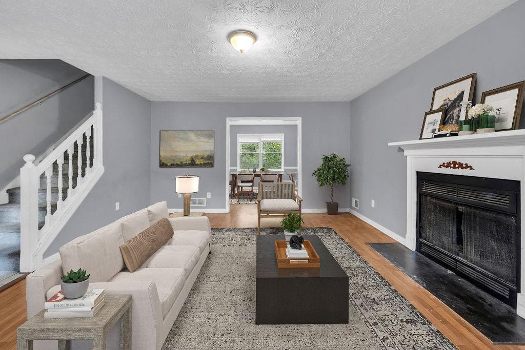 4 bedroom, 3 bathroom, 2,798 sq ft single family residence under contract at 1102 Plantation Drive, Conyers, GA 30094 — photo 5