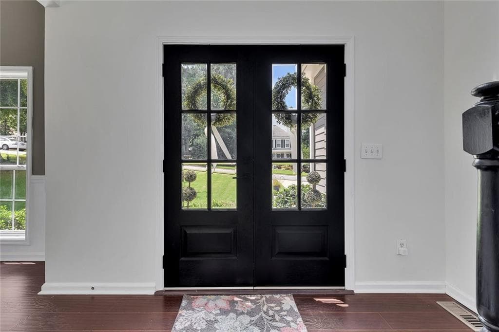4 bedroom, 4 bathroom, 2,973 sq ft single family residence under contract at 7211 Meadow Gate Way, Woodstock, GA 30189 — photo 4