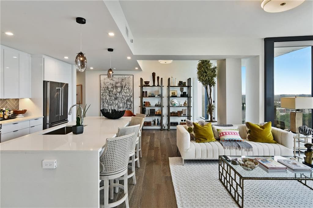 2 bedroom, 3 bathroom, 1,394 sq ft condominium for rent at 788 W Marietta Street 1014, Atlanta, GA 30318 for $3,400 a month — photo 2