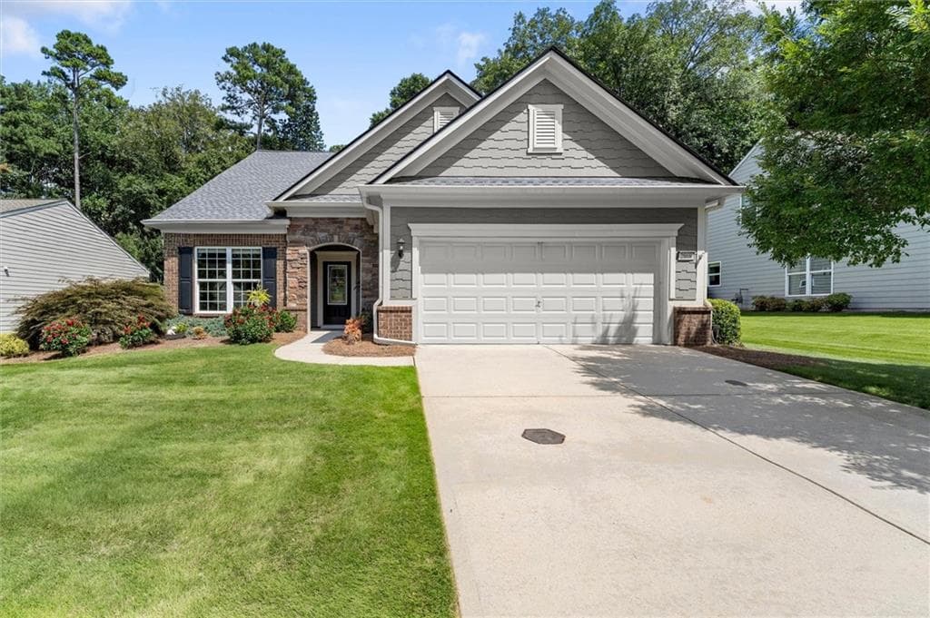 3 bedroom, 2 bathroom, 2,414 sq ft single family residence sold at 2868 Goldfinch Circle, Marietta, GA 30066