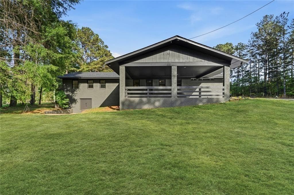 3 bedroom, 2 bathroom, 2,298 sq ft single family residence for sale at 2128 N Jefferson Street, Milledgeville, GA 31061 — photo 9