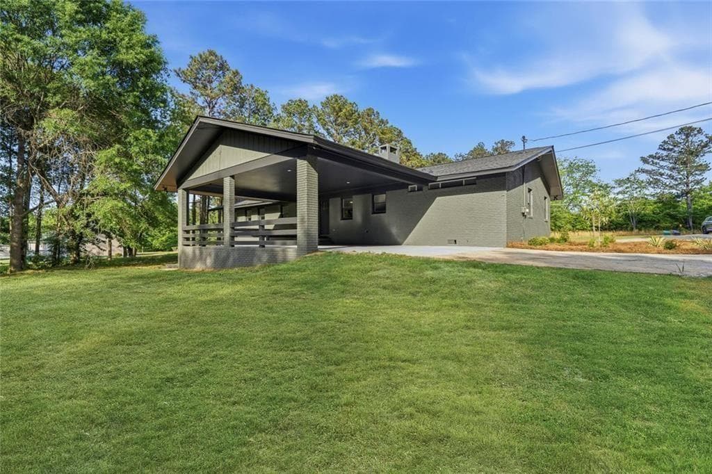 3 bedroom, 2 bathroom, 2,298 sq ft single family residence for sale at 2128 N Jefferson Street, Milledgeville, GA 31061 — photo 10