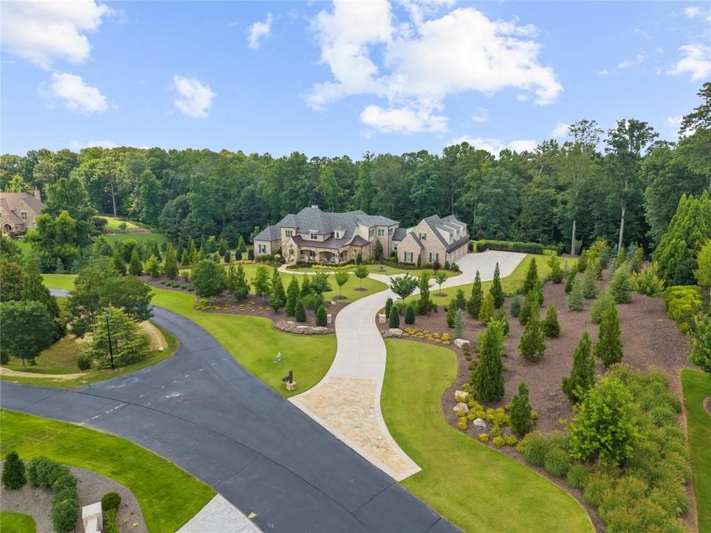 7 bedroom, 9 bathroom, 13,050 sq ft single family residence for sale at 570 Lost River Bnd, Milton, GA 30004