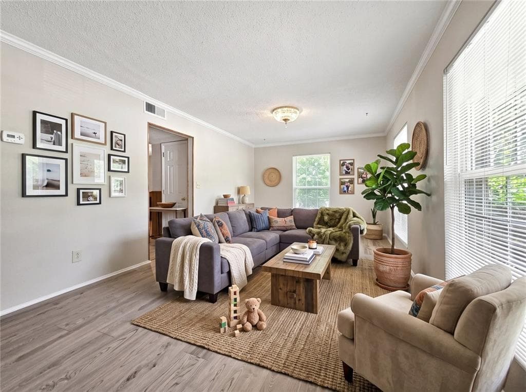 3 bedroom, 3 bathroom, 1,368 sq ft condominium for sale at 3543 Old Chamblee Tucker Road E, Atlanta, GA 30340 — photo 6