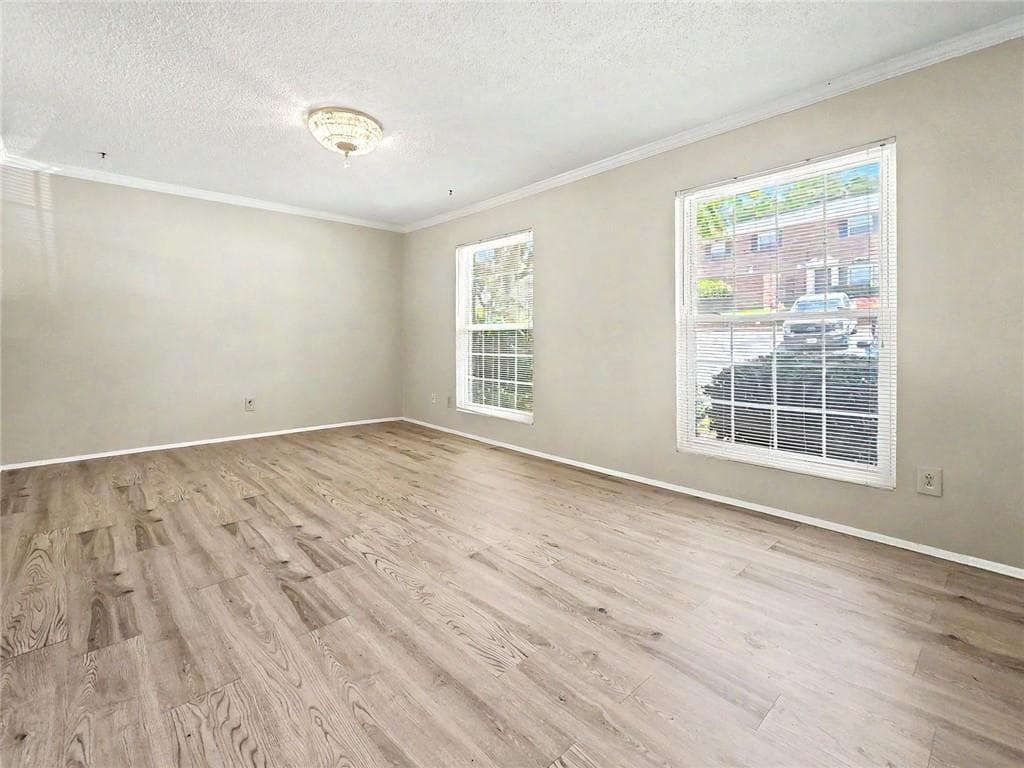 3 bedroom, 3 bathroom, 1,368 sq ft condominium for sale at 3543 Old Chamblee Tucker Road E, Atlanta, GA 30340 — photo 7