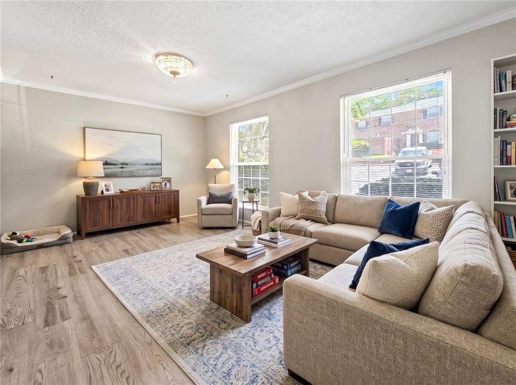 3 bedroom, 3 bathroom, 1,368 sq ft condominium for sale at 3543 Old Chamblee Tucker Road E, Atlanta, GA 30340 — photo 8