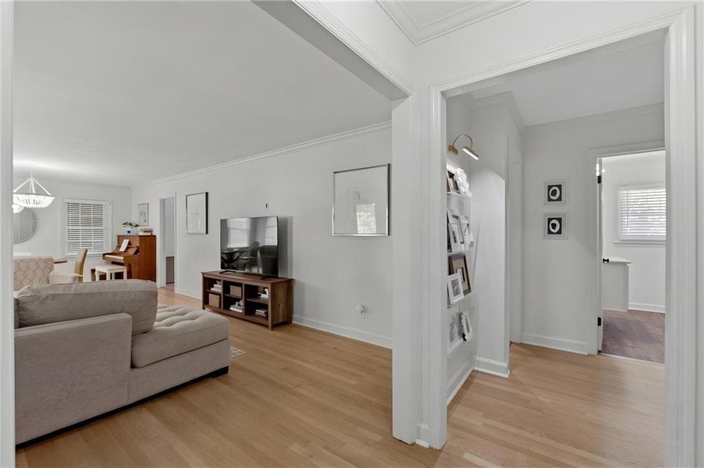3 bedroom, 2 bathroom, 1,716 sq ft single family residence for rent at 285 DANIA Drive, Alpharetta, GA 30009 for $3,000 a month — photo 5