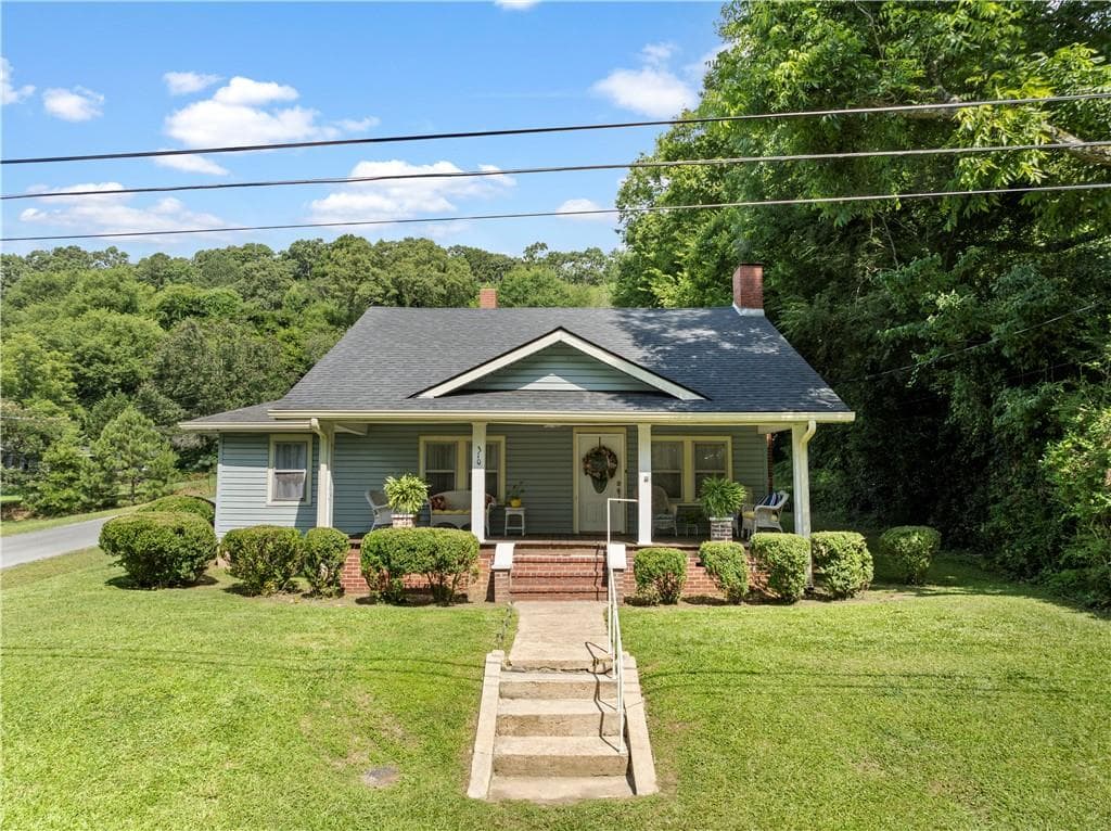 3 bedroom, 2 bathroom single family residence for sale at 310 Georgia Avenue, Summerville, GA 30747