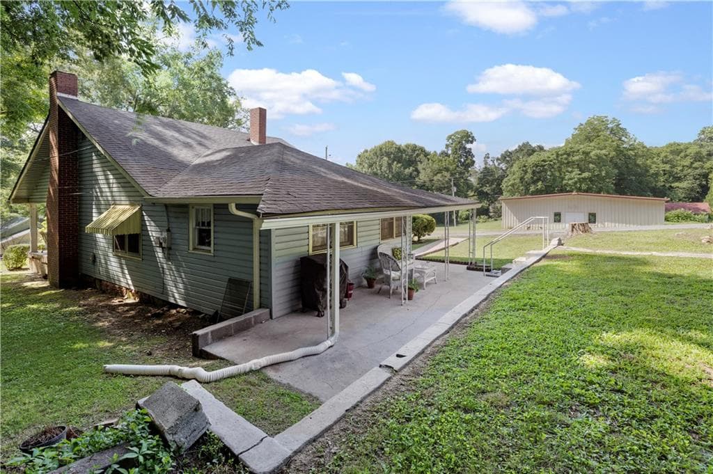 3 bedroom, 2 bathroom single family residence for sale at 310 Georgia Avenue, Summerville, GA 30747 — photo 4