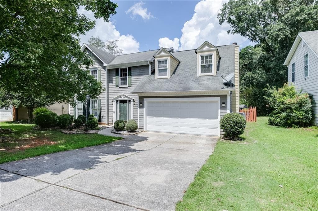 3 bedroom, 3 bathroom, 2,088 sq ft single family residence under contract at 3135 Paces Landing Drive, Lawrenceville, GA 30044