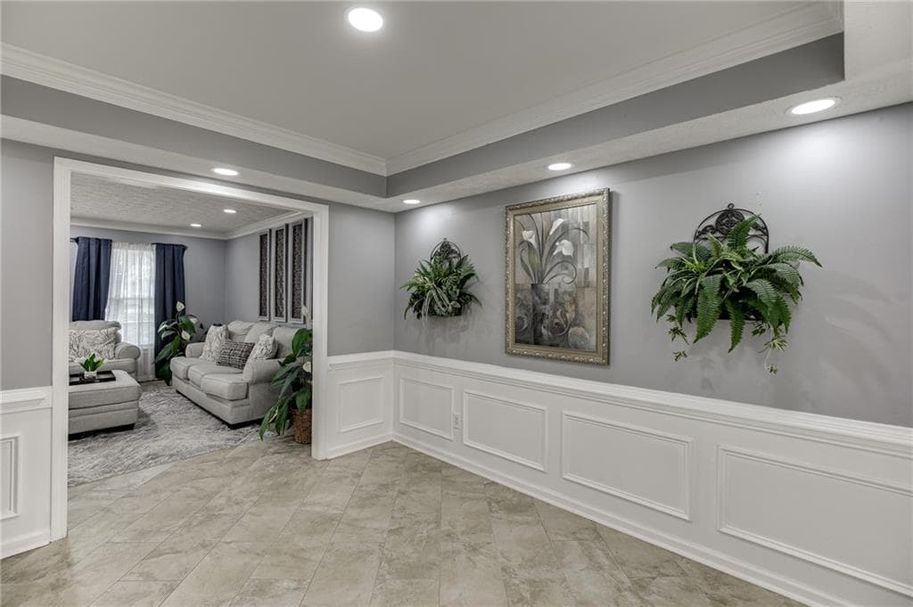 3 bedroom, 3 bathroom, 2,088 sq ft single family residence under contract at 3135 Paces Landing Drive, Lawrenceville, GA 30044 — photo 10