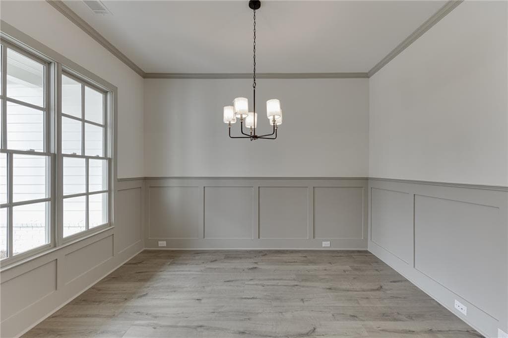 4 bedroom, 4 bathroom, 3,272 sq ft single family residence for sale at 8145 Heardsville Court, Cumming, GA 30028 — photo 5