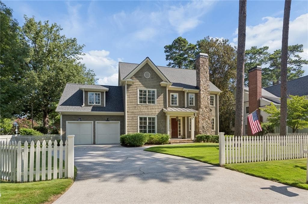 5 bedroom, 6 bathroom, 4,830 sq ft single family residence for sale at 845 Wilson Road, Atlanta, GA 30318 — photo 2