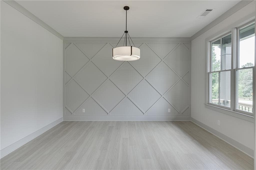 5 bedroom, 4 bathroom, 4,159 sq ft single family residence for sale at 5370 Settingdown Road, Cumming, GA 30041 — photo 5