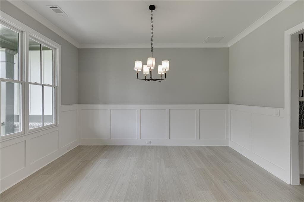5 bedroom, 4 bathroom, 4,159 sq ft single family residence for sale at 5370 Settingdown Road, Cumming, GA 30041 — photo 8