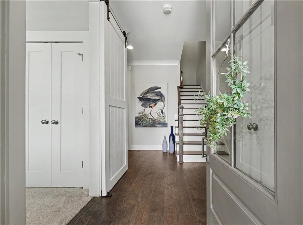 3 bedroom, 4 bathroom, 2,624 sq ft townhouse for sale at 965 South On Main Drive, Woodstock, GA 30188 — photo 4
