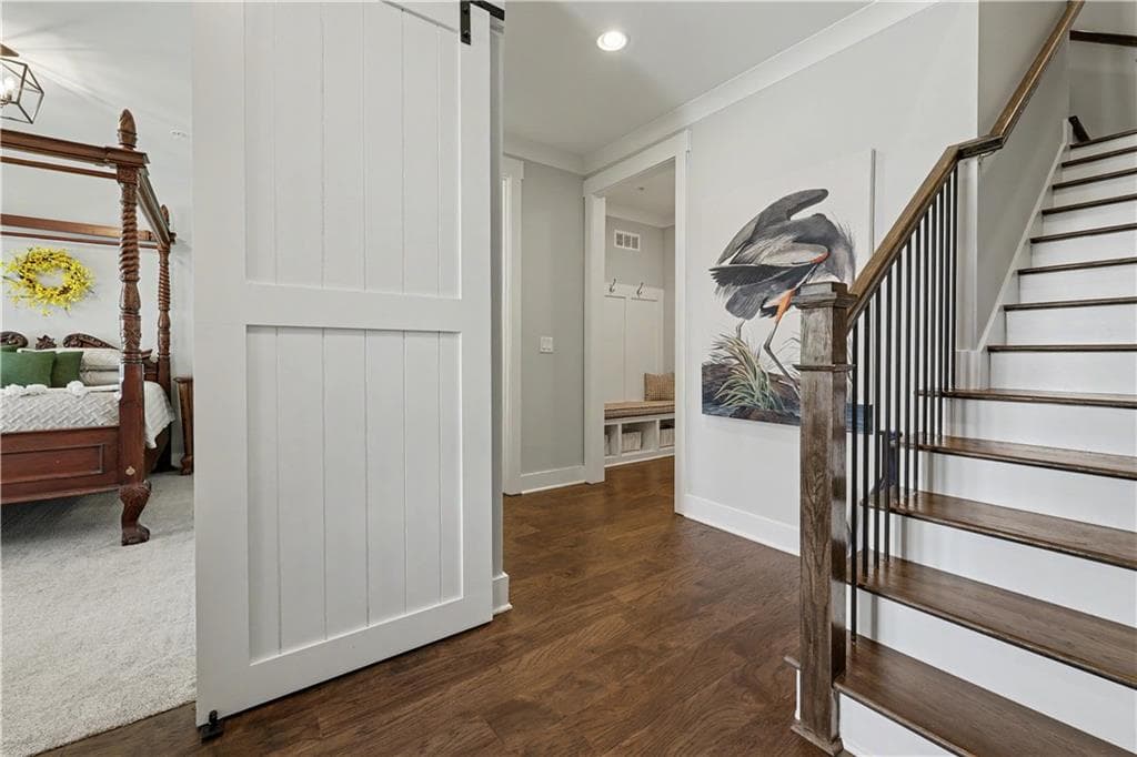 3 bedroom, 4 bathroom, 2,624 sq ft townhouse for sale at 965 South On Main Drive, Woodstock, GA 30188 — photo 5
