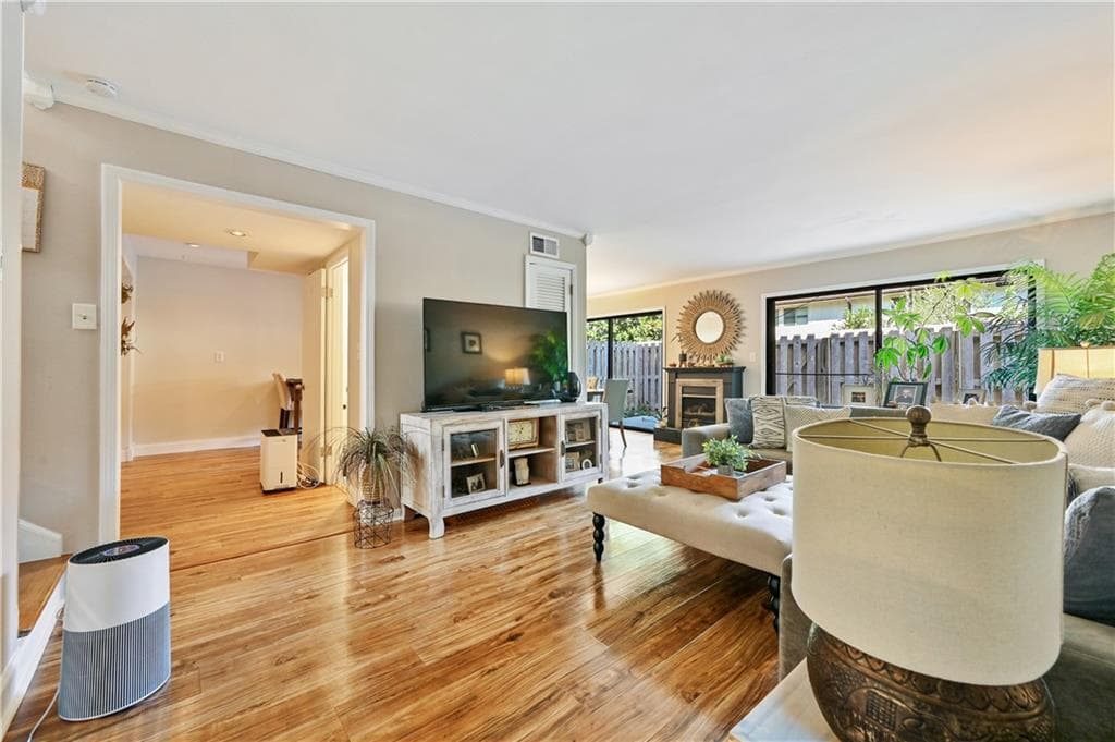 3 bedroom, 3 bathroom, 1,606 sq ft condominium for sale at 2525 Bradford Square, Atlanta, GA 30345 — photo 3